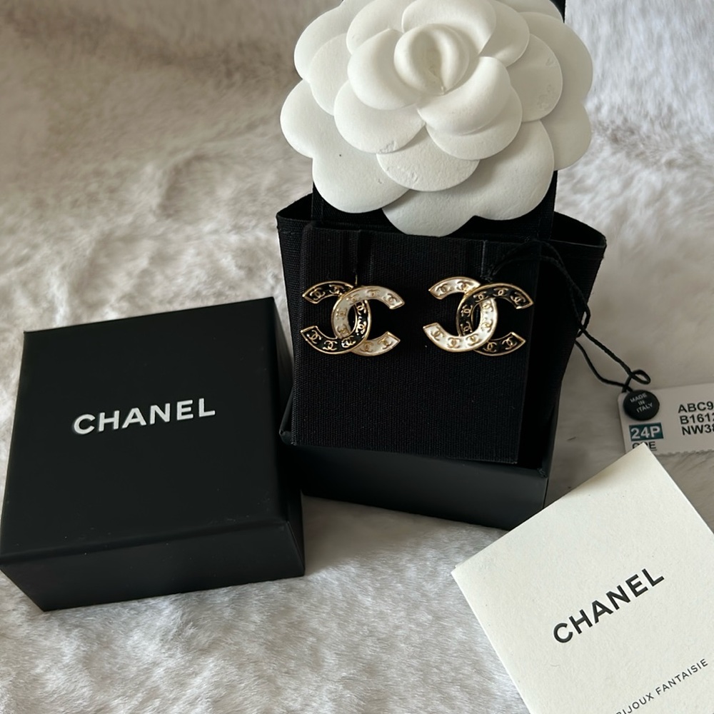 Chanel CC Stud Earrings - Picture 7 of 14